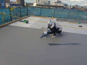 屋上防水の種類と耐用年数！長持ちする防水工事のポイント