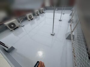 岡山市中区　屋上防水施工事例　ウレタン塗膜防水　ビル屋上 完成2
